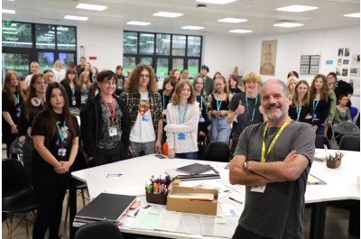 Award-winning comic artist delivers masterclass to Telford College creative students