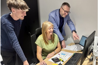 Bespoke Computing gets expanding Shrewsbury motor dealership online