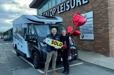 Couple Collects New Motorhome in Time for Valentine’s Day